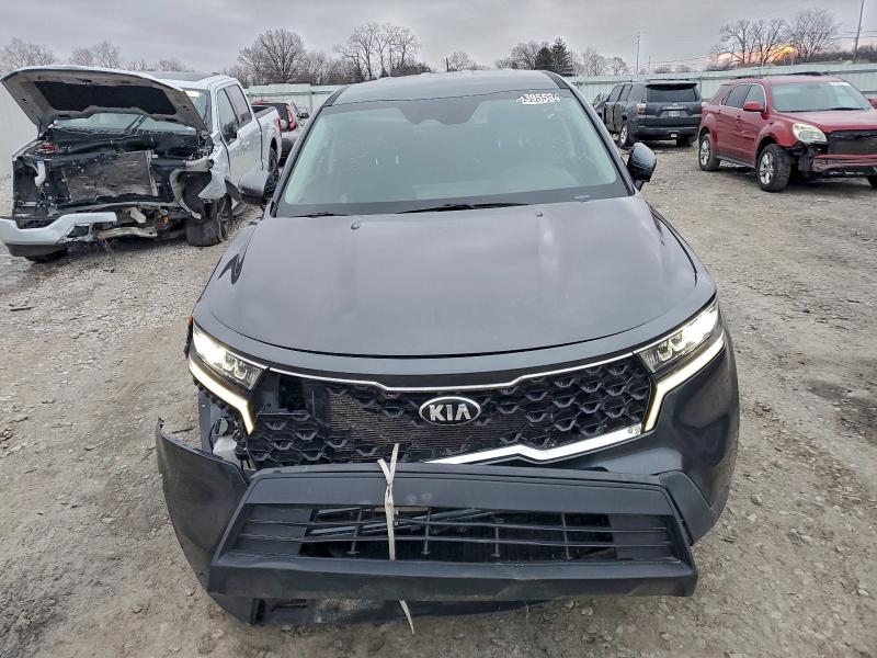 Car Image 2021 KIA SORENTO