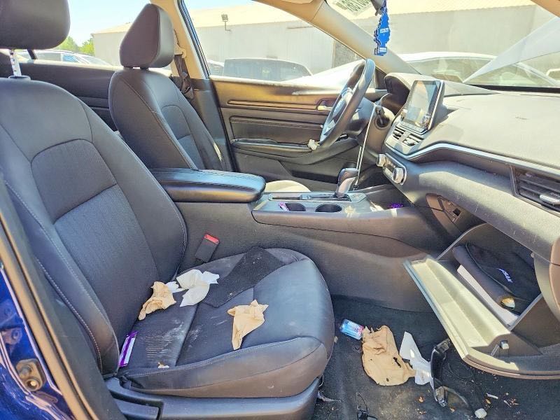 Car Image 2019 NISSAN ALTIMA