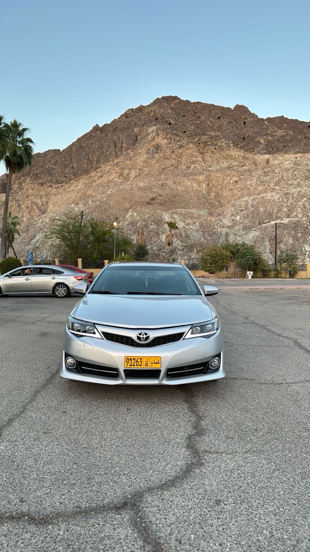 Car Image 2014 TOYOTA CAMRY SE