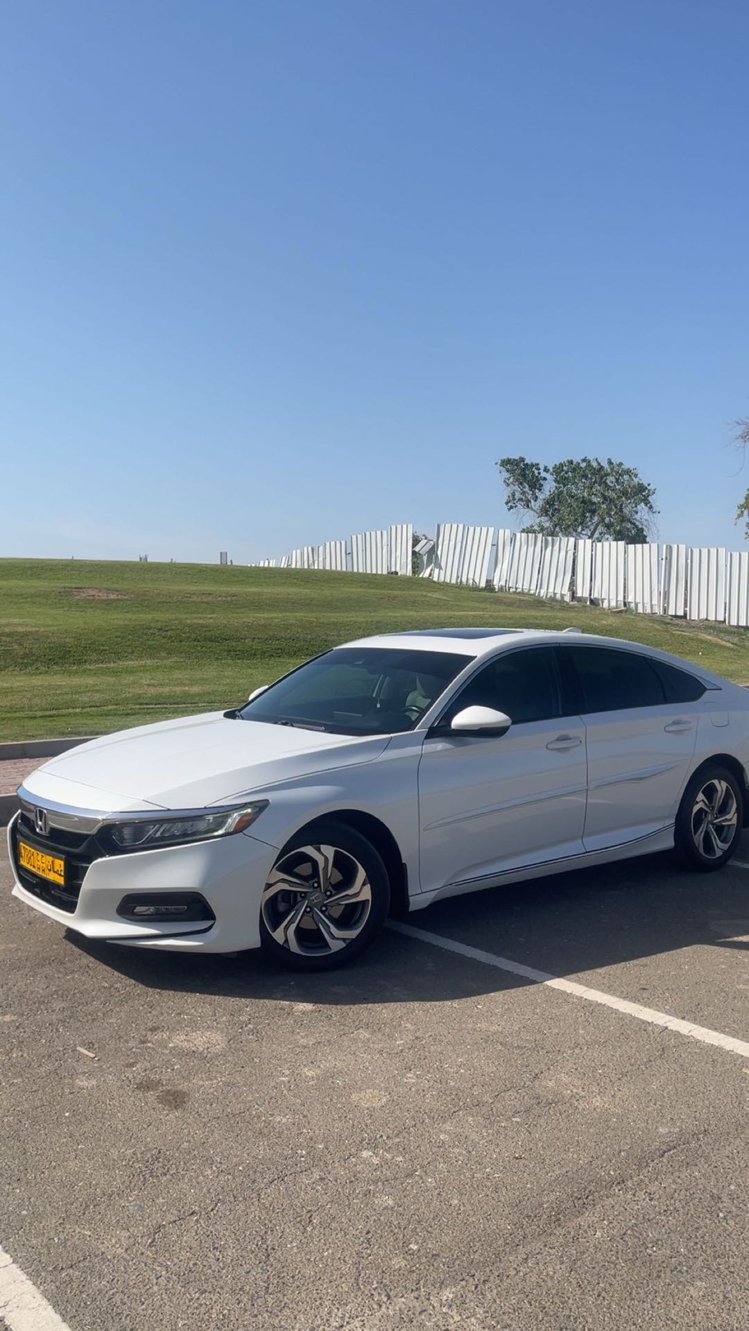 Car Image 2018 HONDA ACCORD EXL