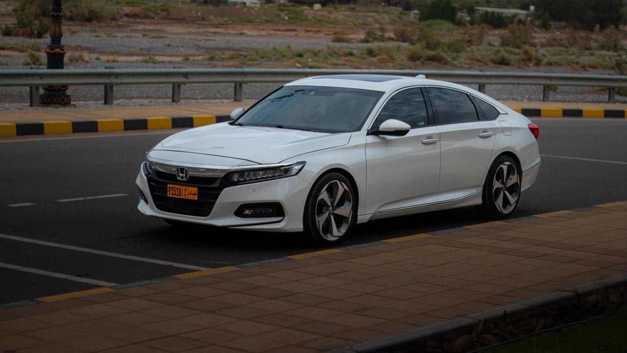 Car Image 2018 HONDA ACCORD TOURING