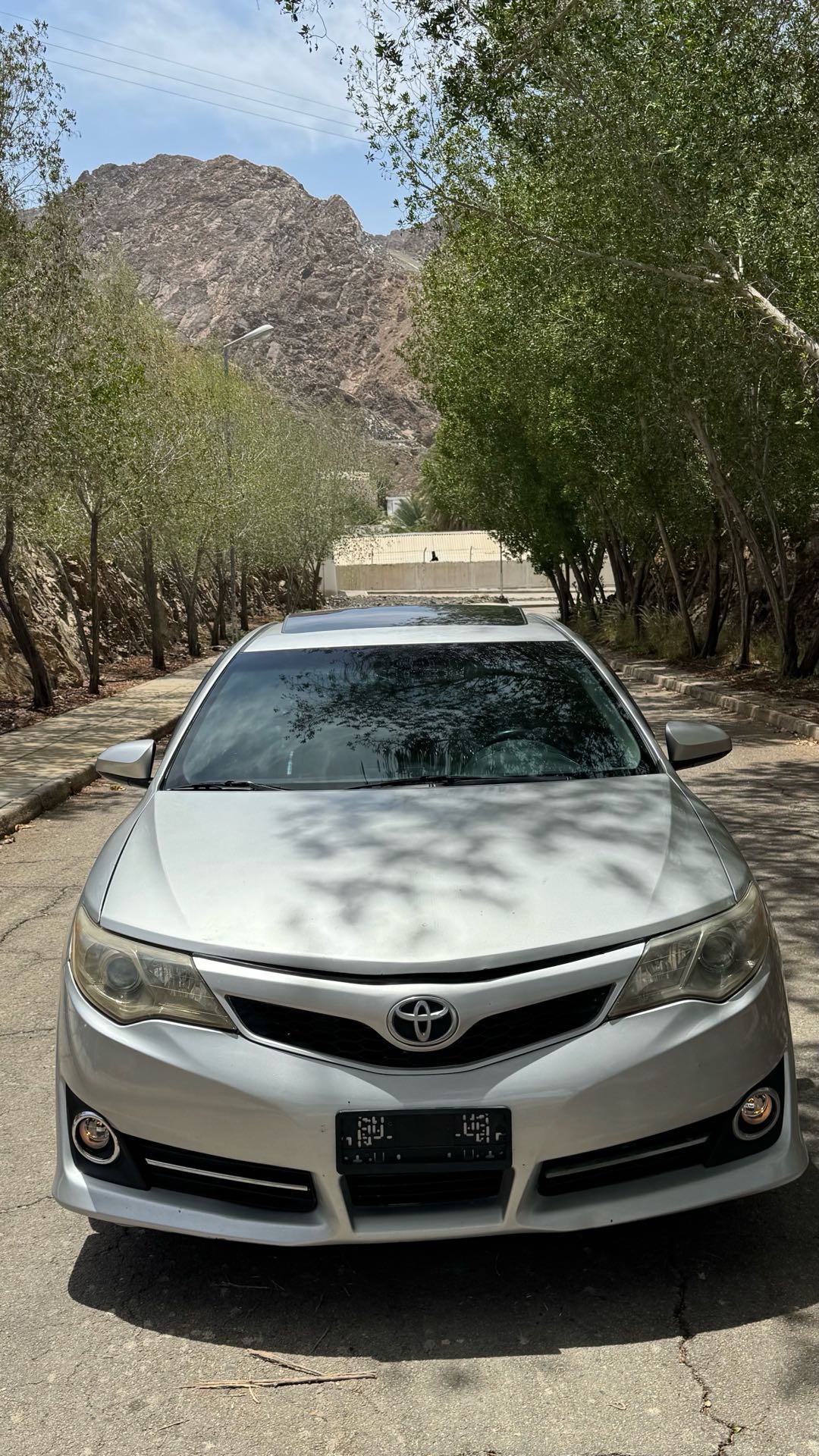 Car Image 2014 TOYOTA CAMRY SE