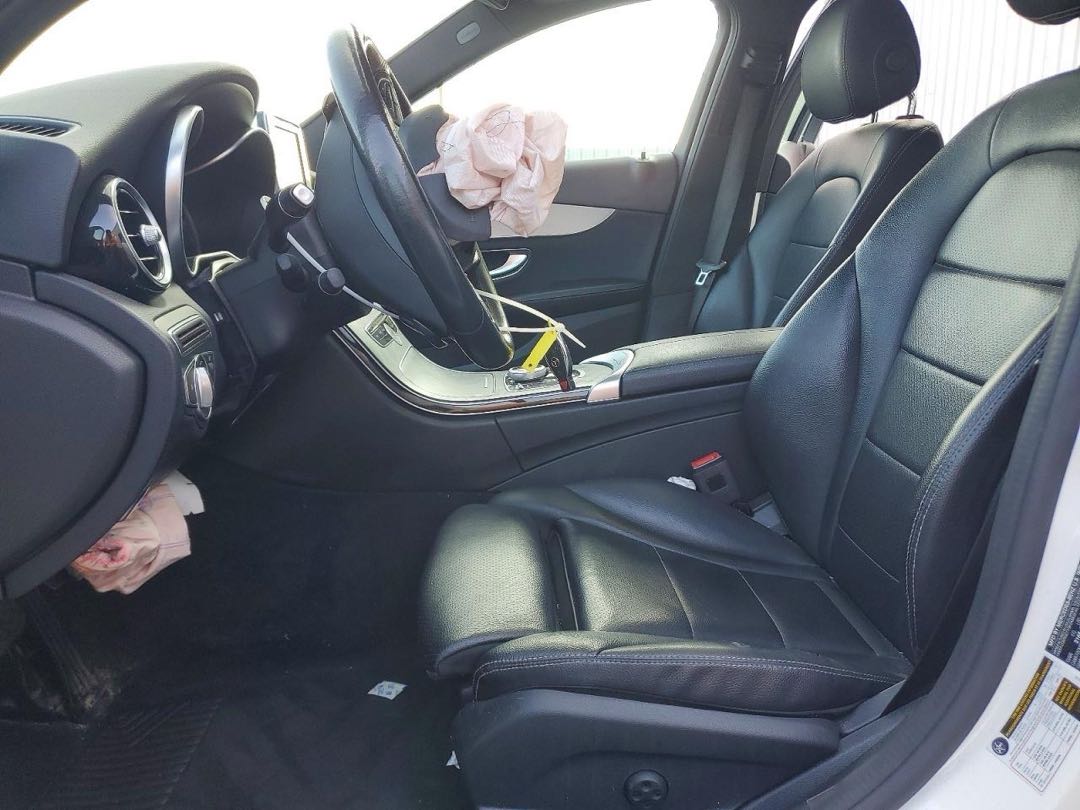 Car Image 2018 MERCEDES C Class