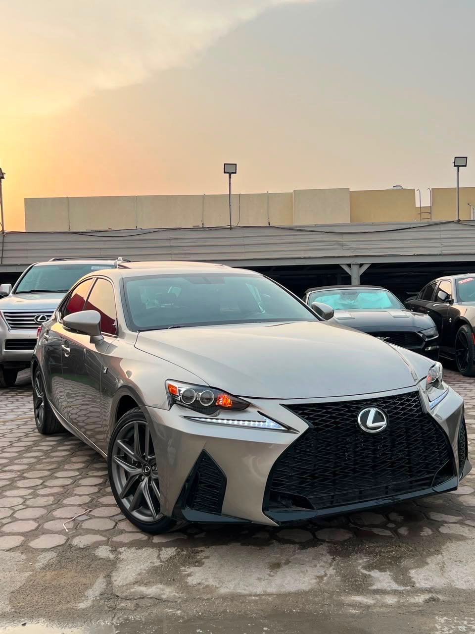 Car Image 2016 LEXUS IS