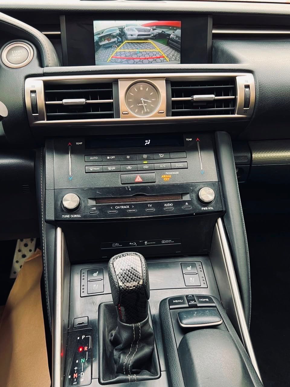 Car Image 2016 LEXUS IS