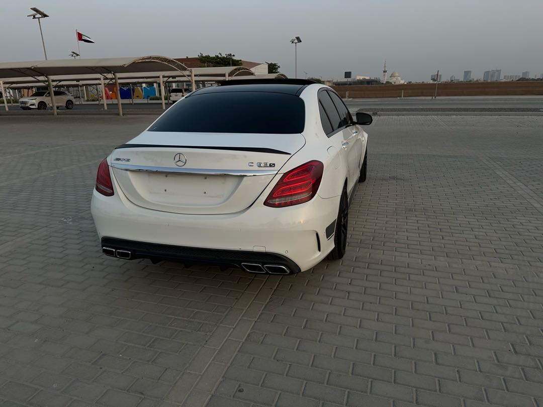 Car Image 2016 MERCEDES C Class 63