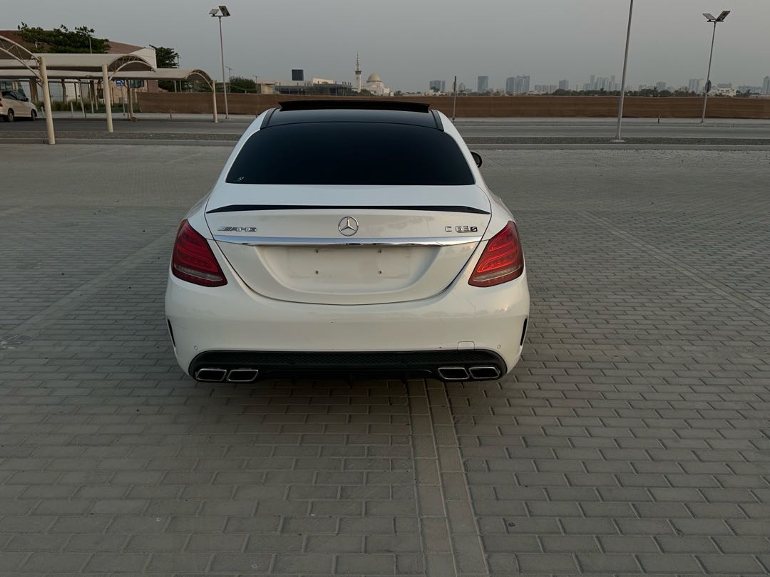Car Image 2016 MERCEDES C Class 63