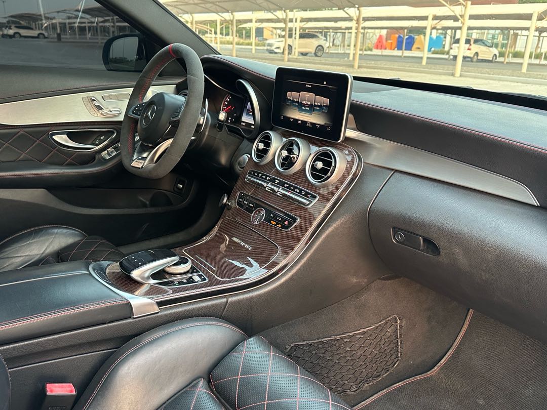 Car Image 2016 MERCEDES C Class 63