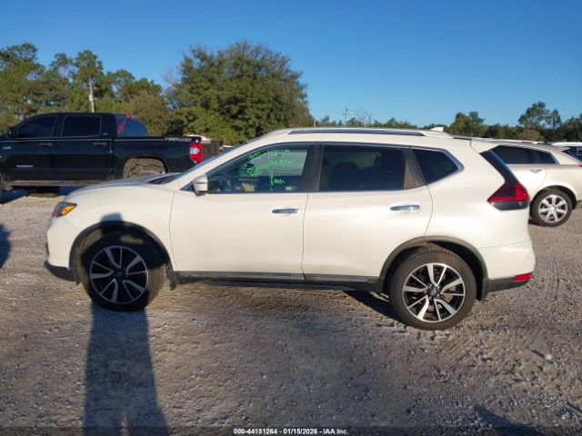 Car Image 2019 NISSAN ROGUE