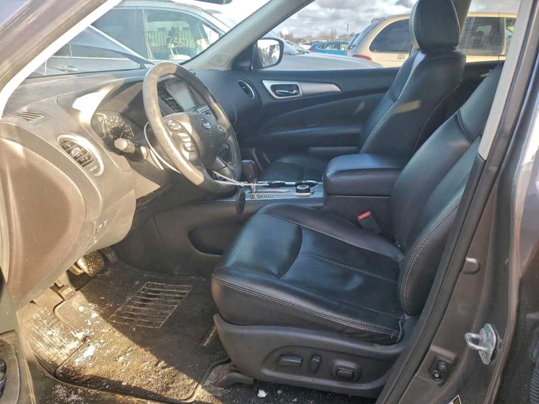 Car Image 2017 NISSAN PATHFINDER