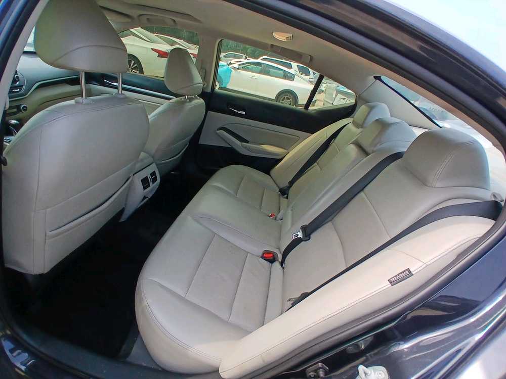 Car Image 2019 NISSAN ALTIMA