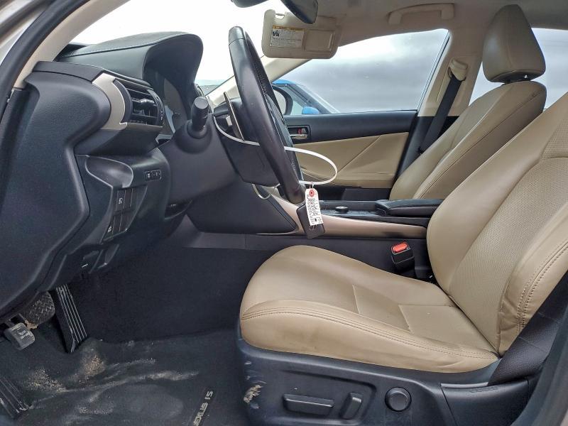 Car Image 2019 LEXUS IS
