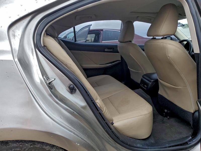 Car Image 2019 LEXUS IS