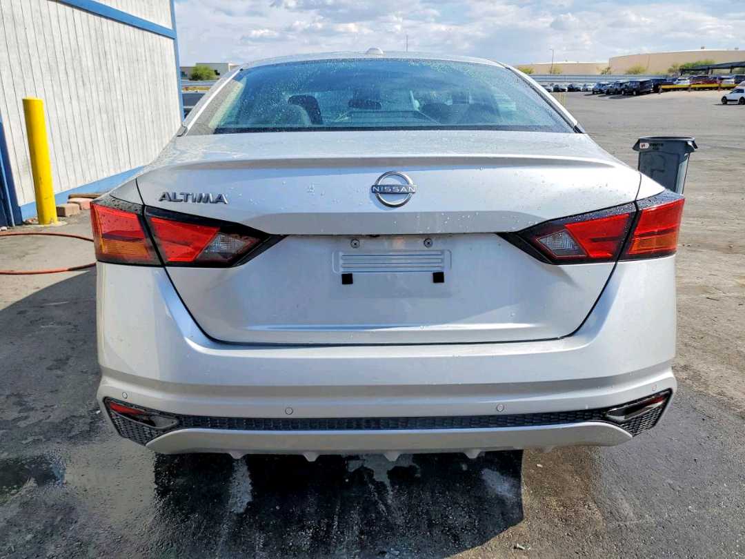 Car Image 2025 NISSAN ALTIMA