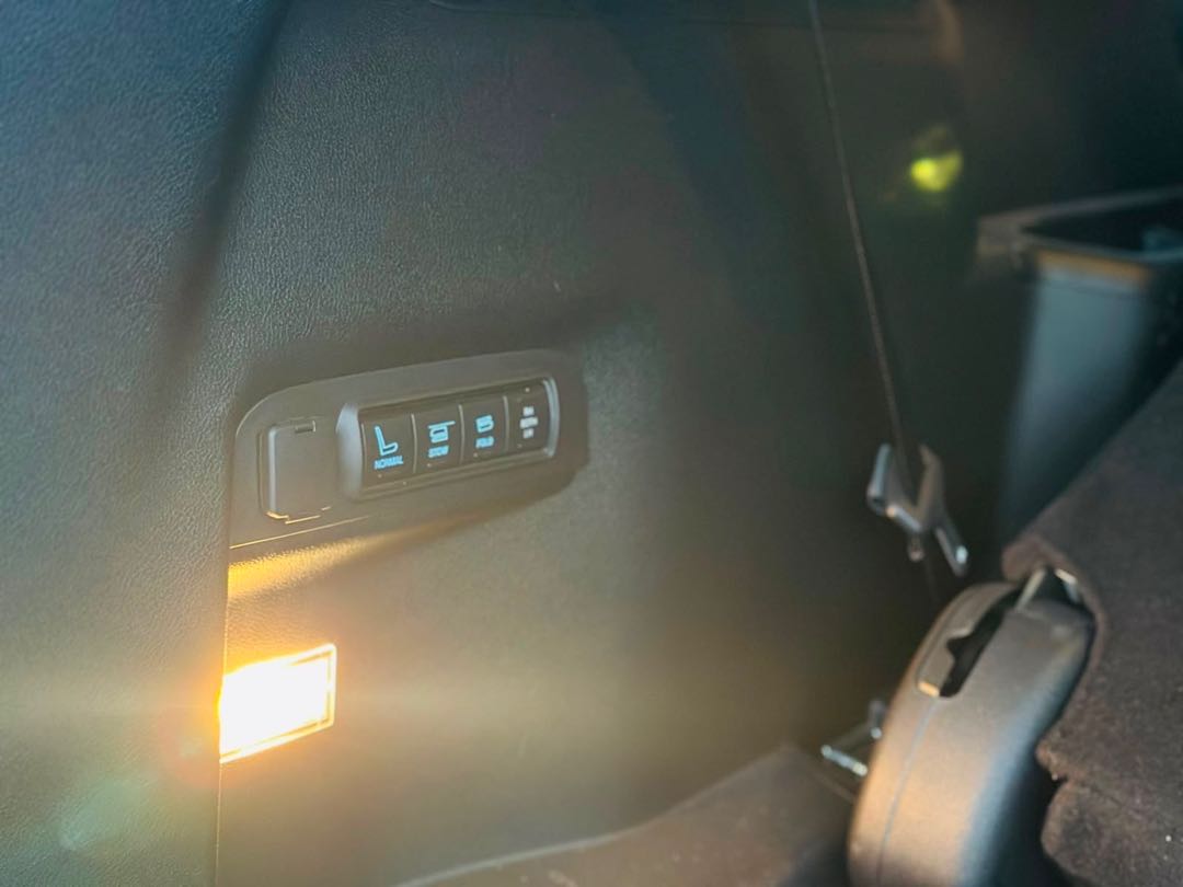 Car Image 2017 FORD EXPLORER
