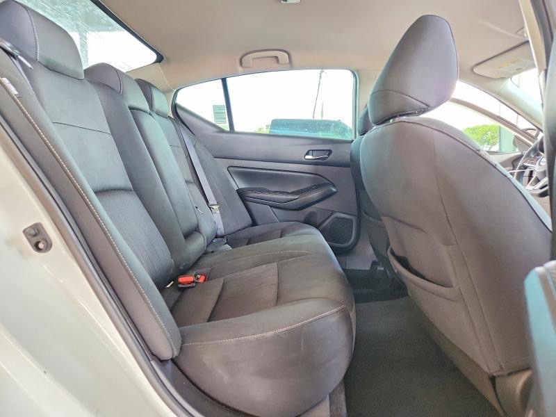 Car Image 2019 NISSAN ALTIMA