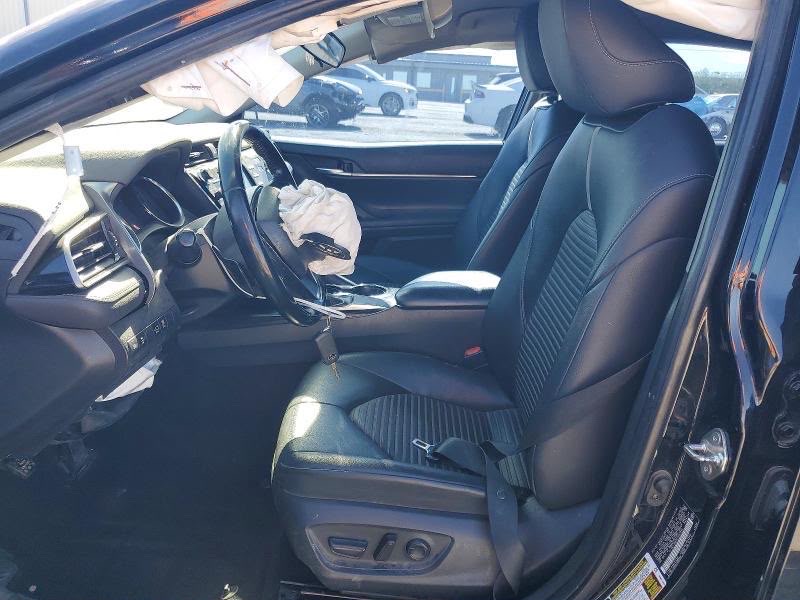 Car Image 2019 TOYOTA CAMRY