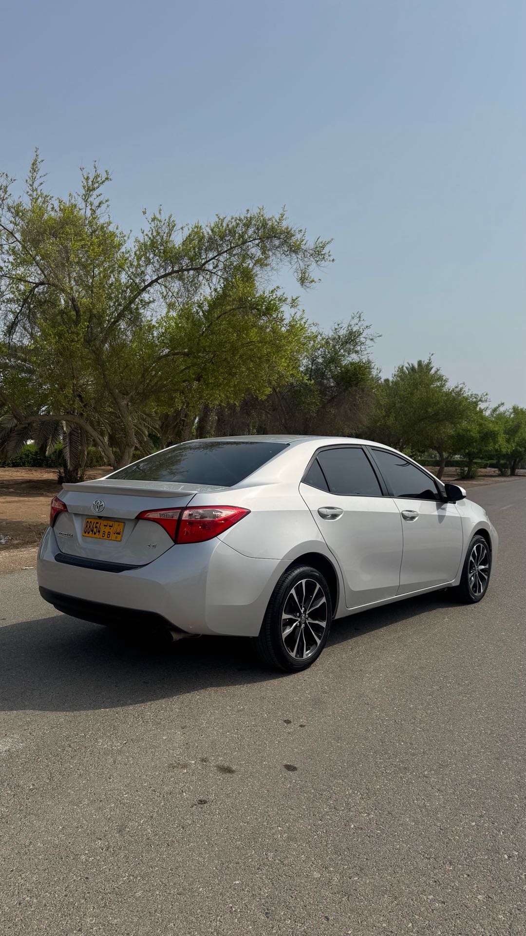 Car Image 2019 TOYOTA COROLLA LE