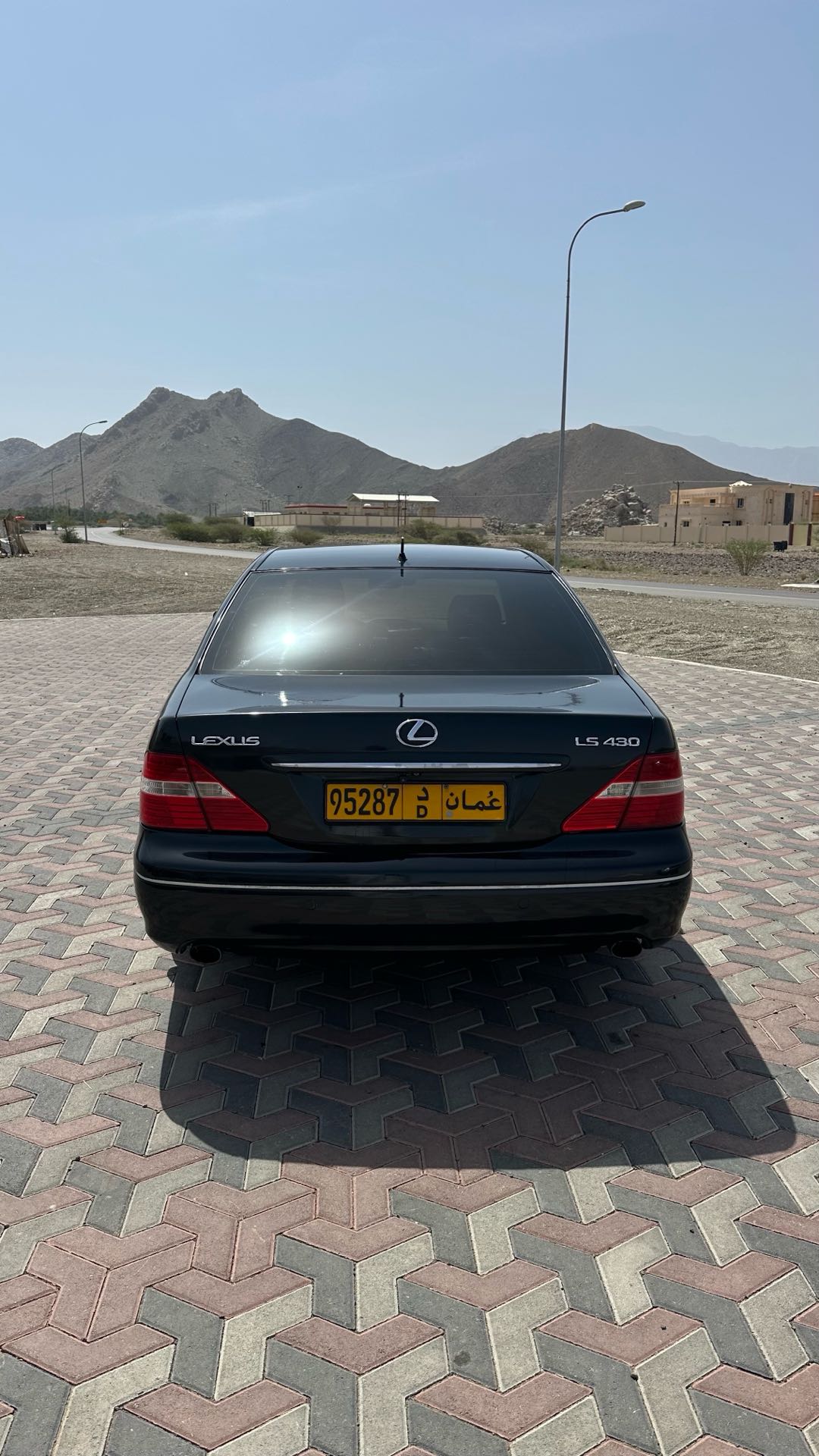 Car Image 2005 LEXUS LS 430