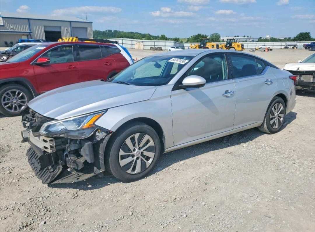 NISSAN ALTIMA  2020