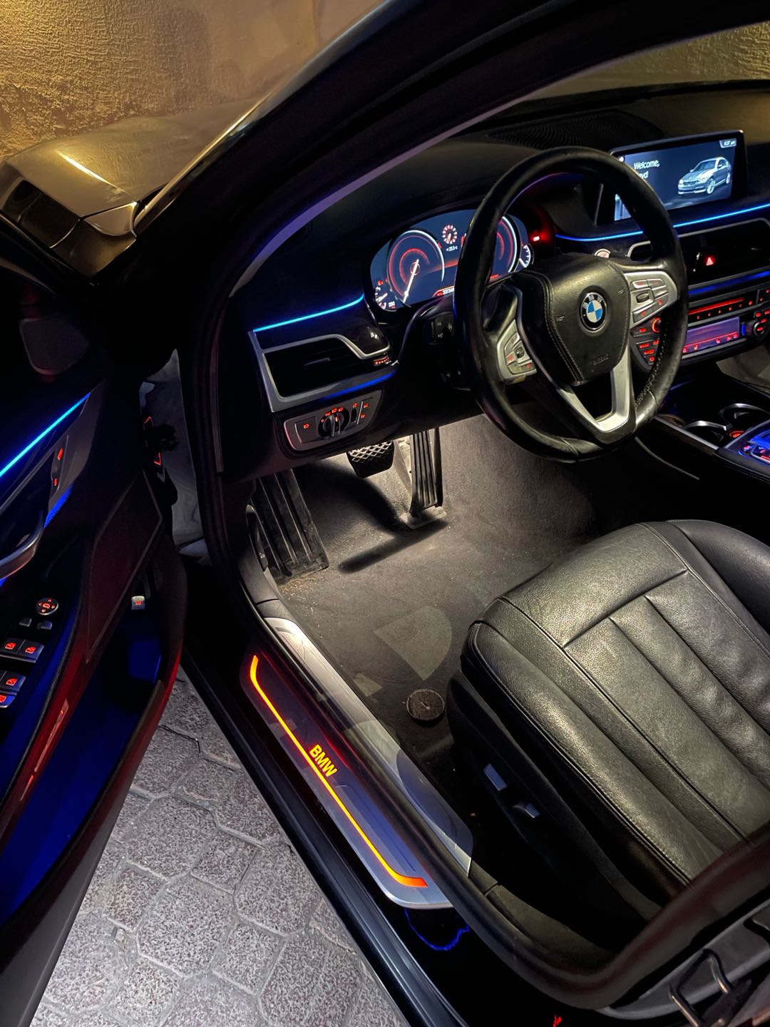 Car Image 2018 BMW 7 SERIES 740