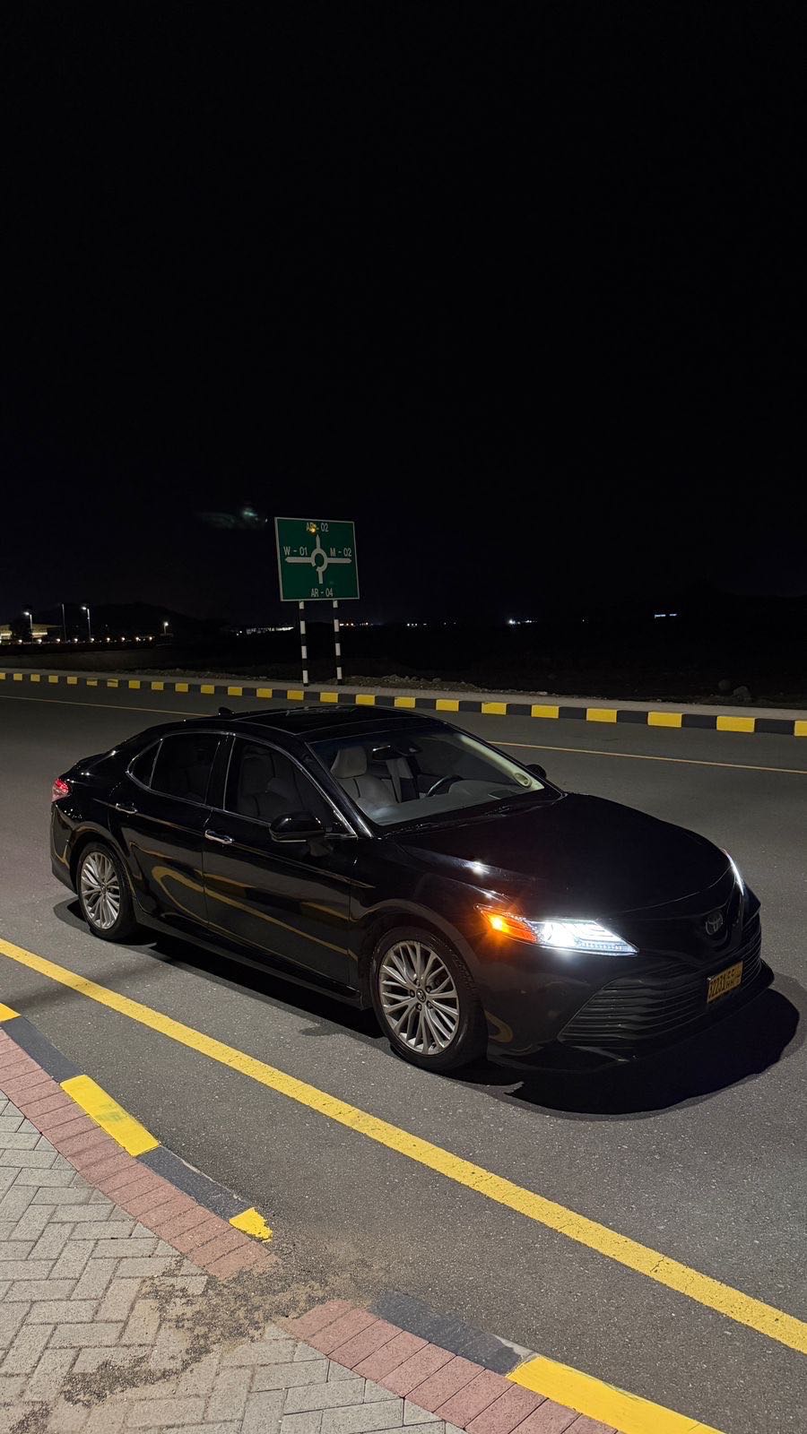 Car Image 2018 TOYOTA CAMRY XLE