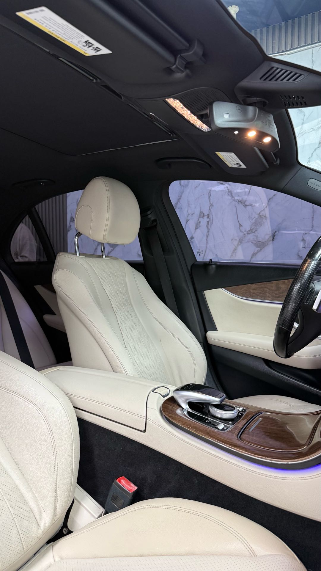 Car Image 2017 MERCEDES E Class 300