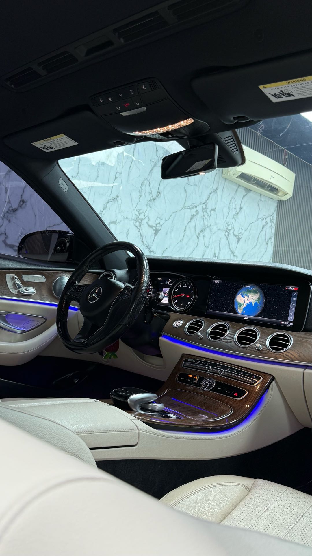 Car Image 2017 MERCEDES E Class 300