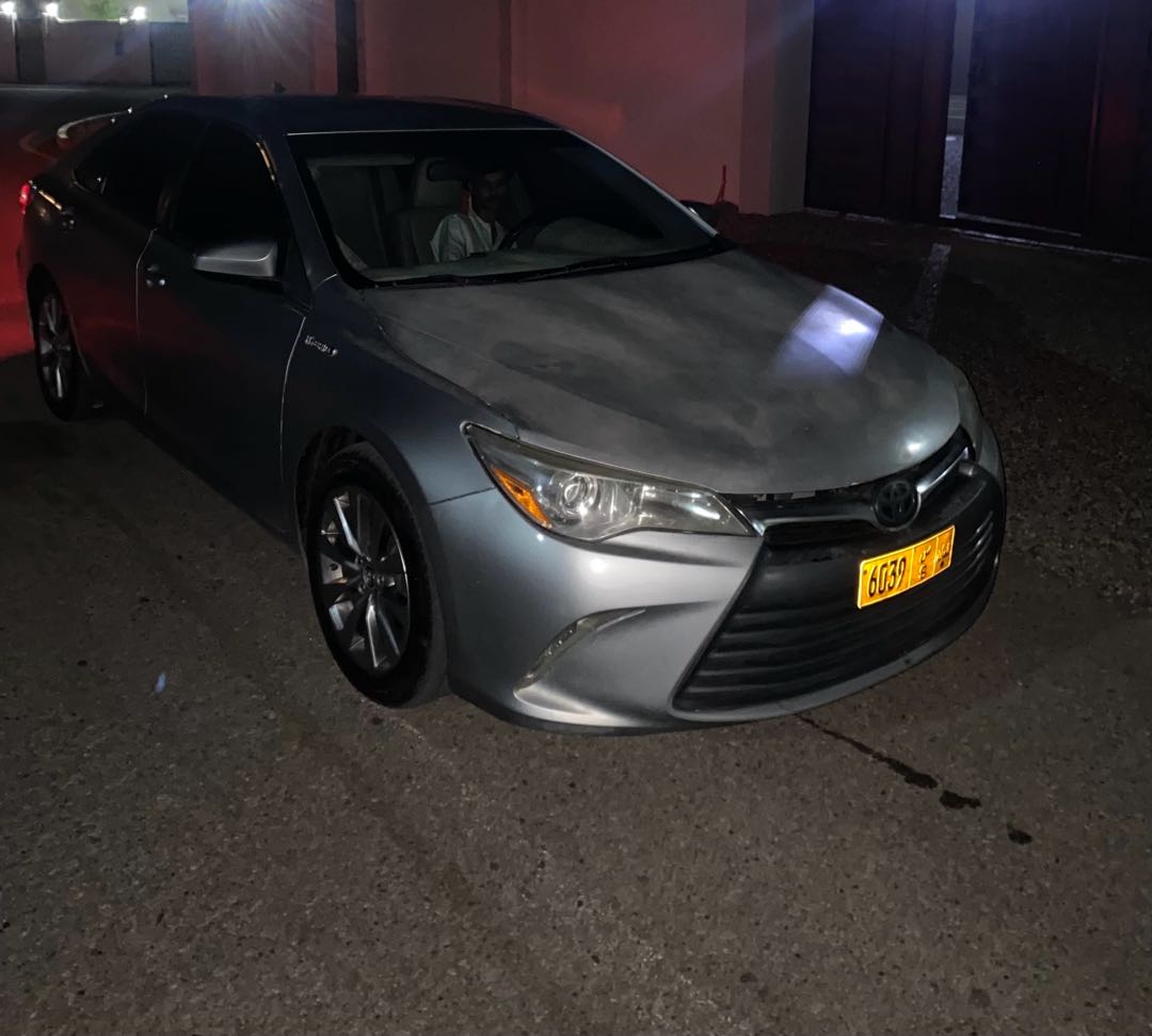 Car Image 2016 TOYOTA CAMRY XLE