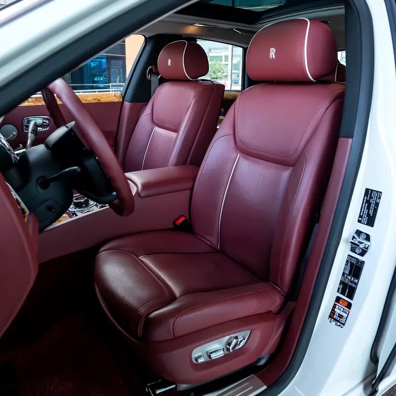 ROLLS ROYCE GHOST 2020