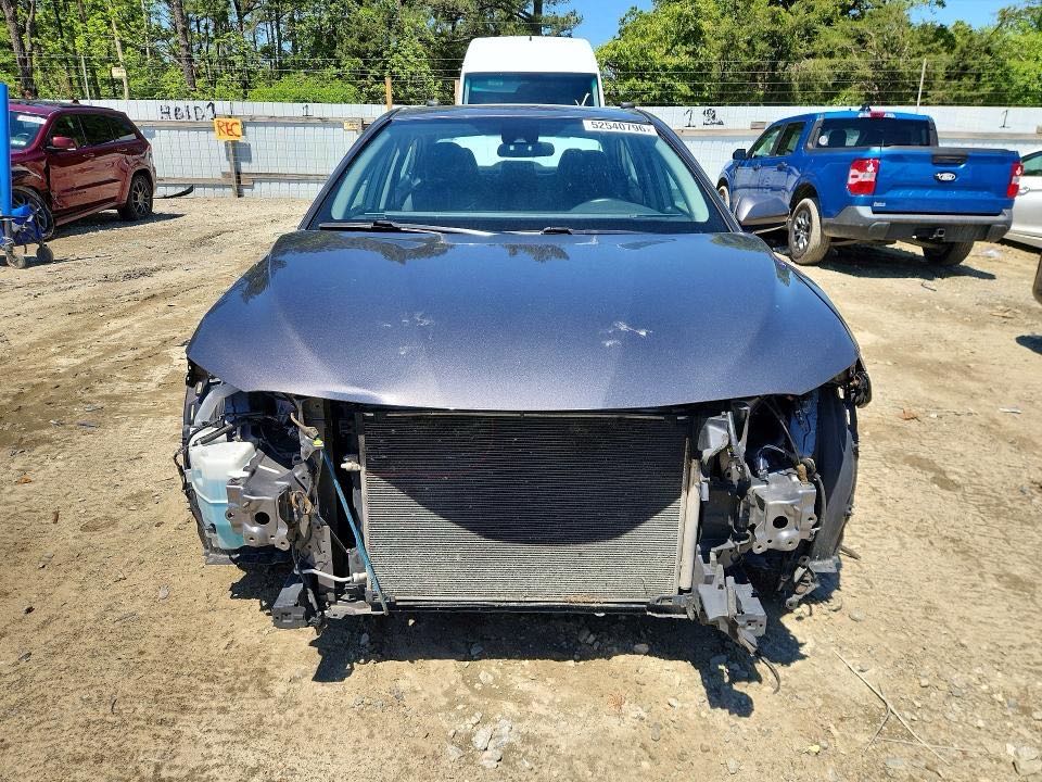 Car Image 2019 TOYOTA CAMRY