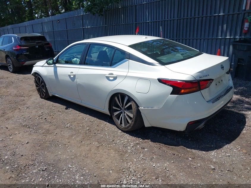 Car Image 2019 NISSAN ALTIMA