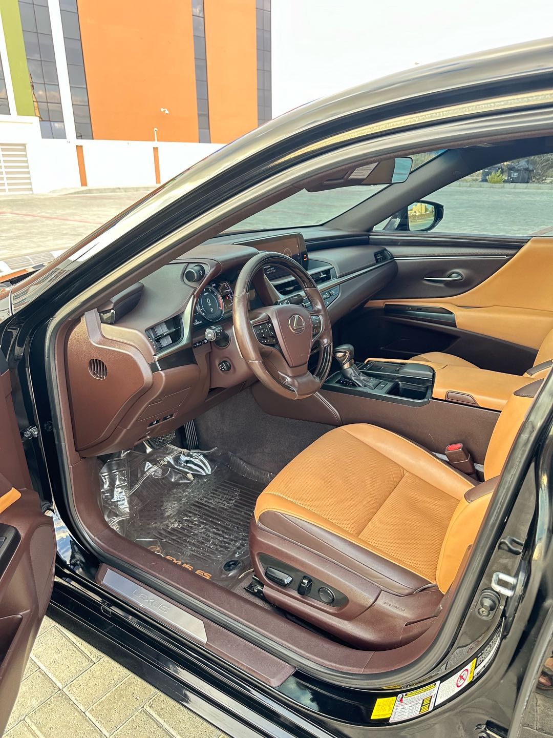 Car Image 2019 LEXUS ES 350