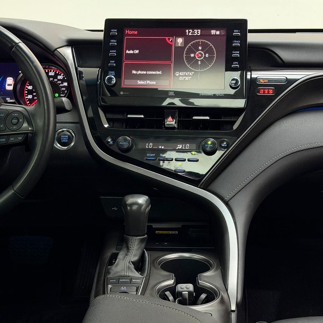 Car Image 2022 TOYOTA CAMRY XSE