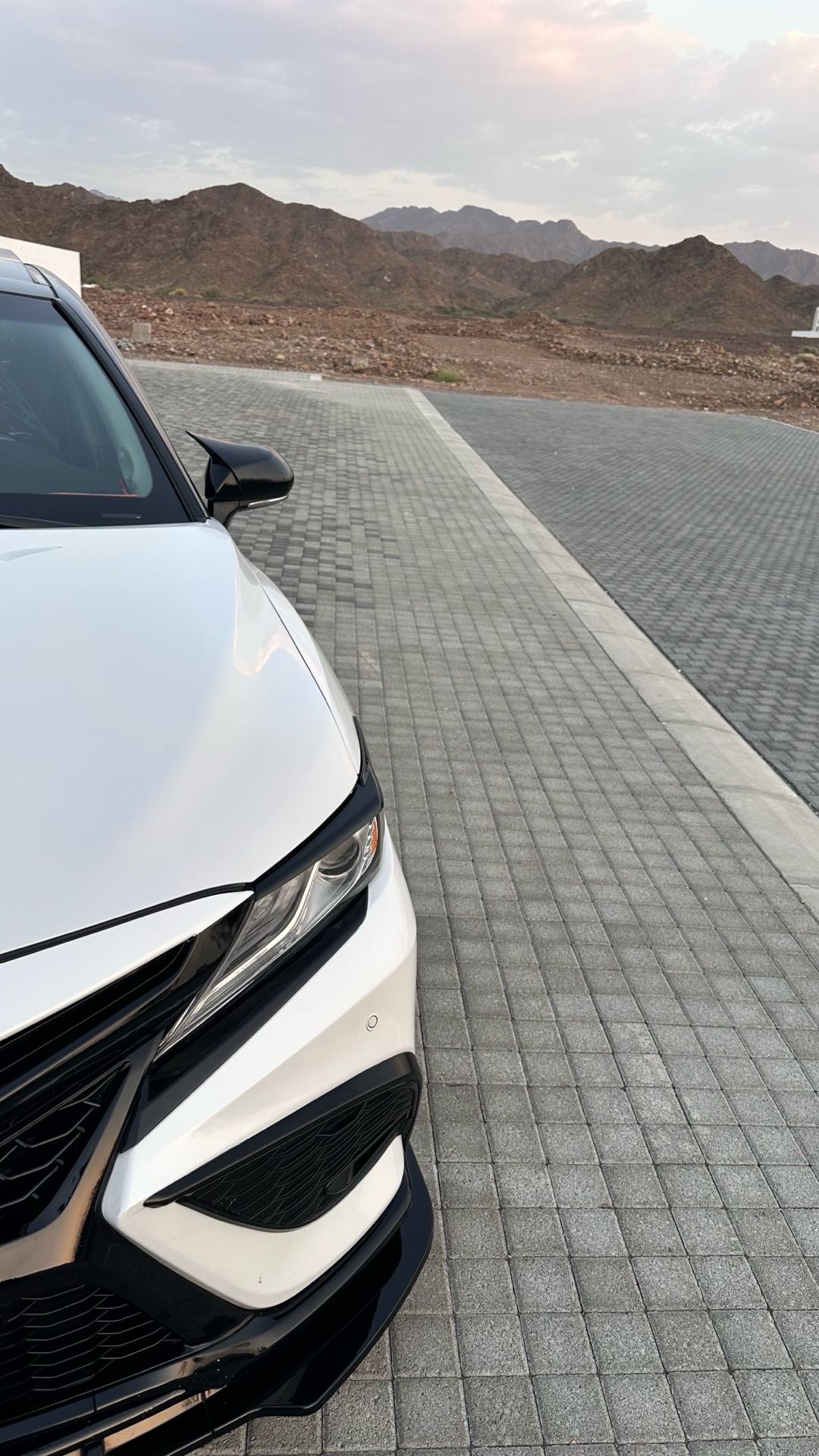 Car Image 2018 TOYOTA CAMRY XSE