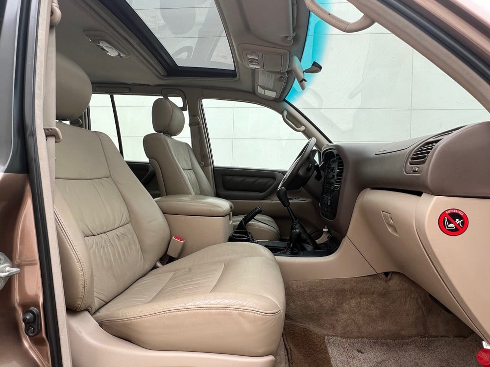 Car Image 1998 TOYOTA LAND CRUISER Nismo