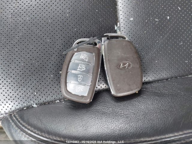 Car Image 2019 HYUNDAI TUCSON