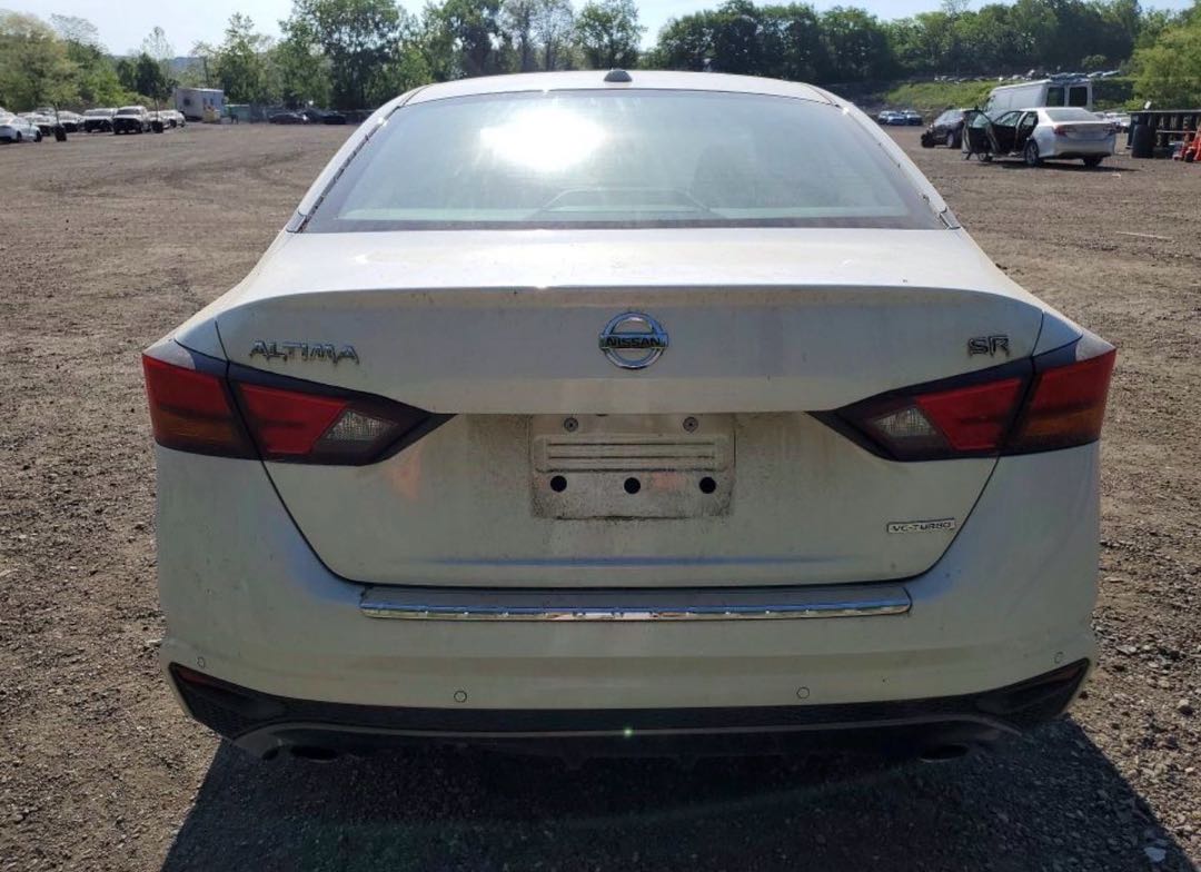 Car Image 2021 NISSAN ALTIMA