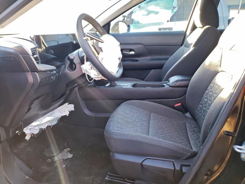Car Image 2025 NISSAN KICKS