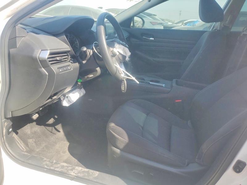Car Image 2019 NISSAN ALTIMA