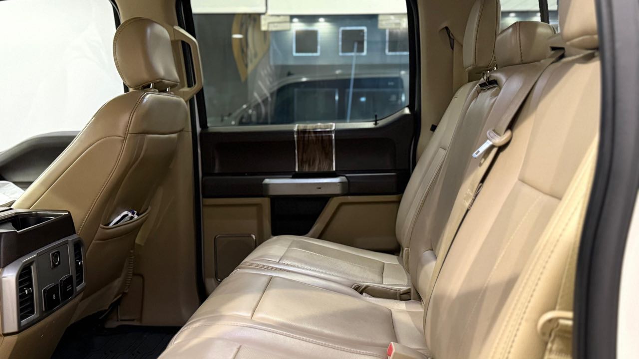 Car Image 2018 FORD F-150 Lariat