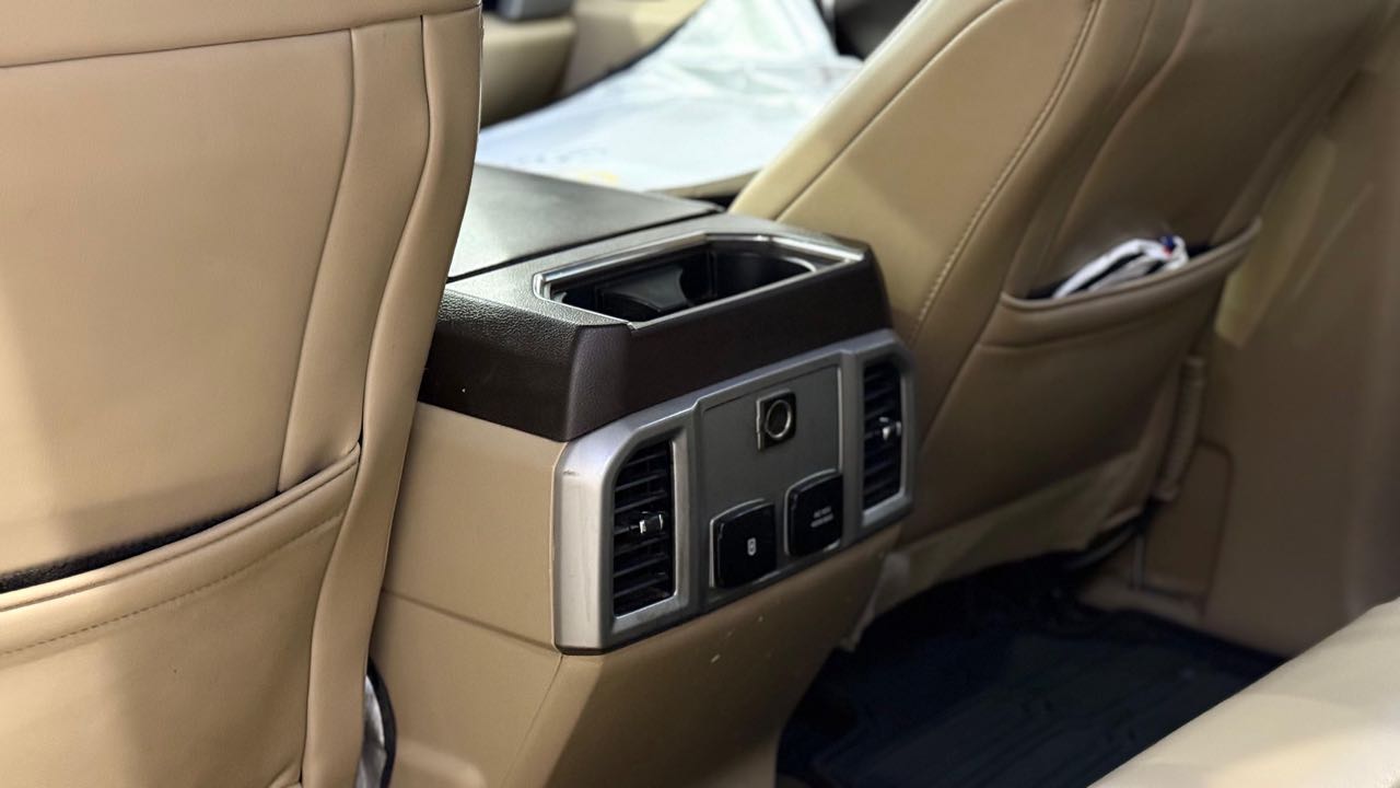 Car Image 2018 FORD F-150 Lariat