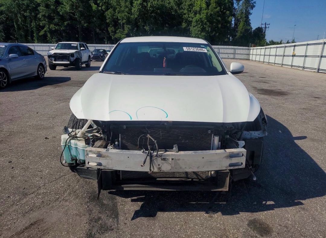 Car Image 2019 NISSAN ALTIMA