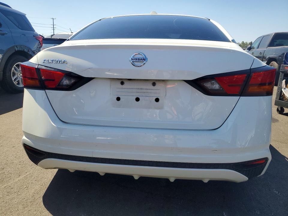 Car Image 2019 NISSAN ALTIMA