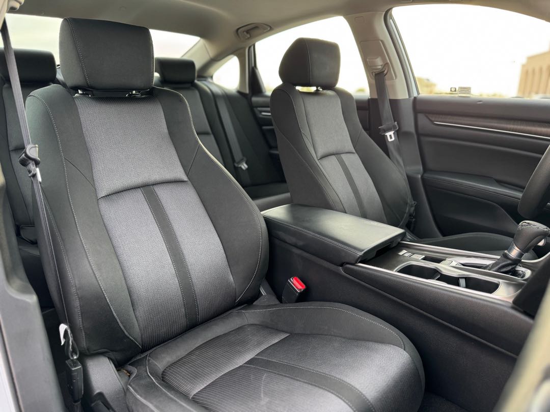 Car Image 2018 HONDA ACCORD EX