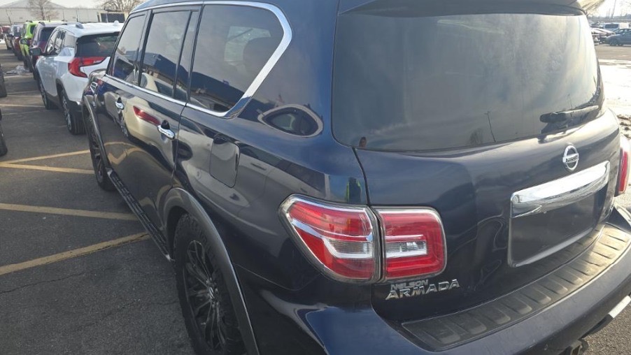 Car Image 2017 NISSAN ARMADA