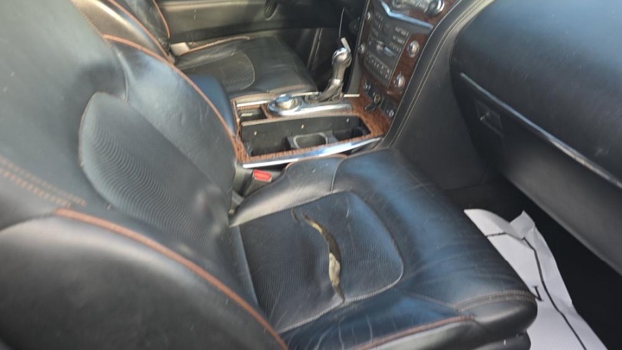 Car Image 2017 NISSAN ARMADA