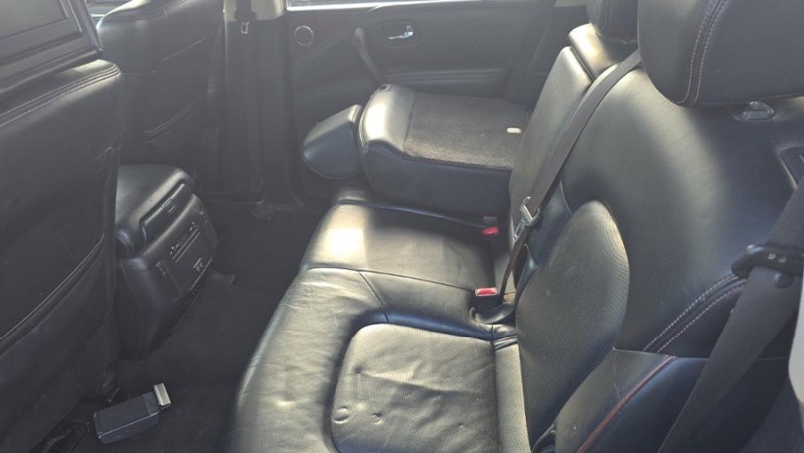 Car Image 2017 NISSAN ARMADA