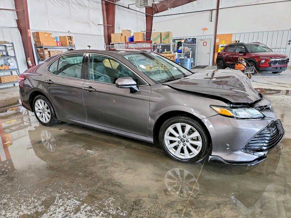 Car Image 2019 TOYOTA CAMRY