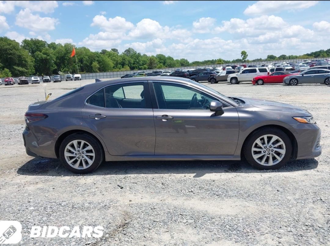 Car Image 2021 TOYOTA CAMRY